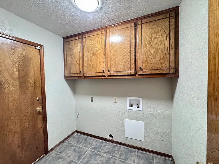 3812 NE 142nd Cir — Photo 24