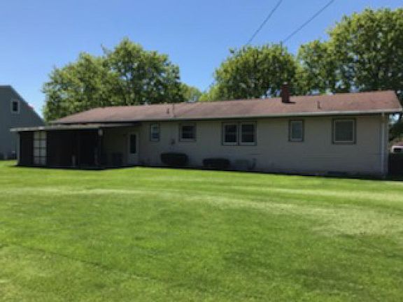 2nd image of 3687 Elmwood Ct