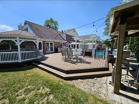 3rd image of 8001 Postoak Rd