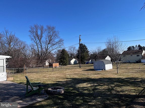 4th image of 3872 Oakleigh Dr