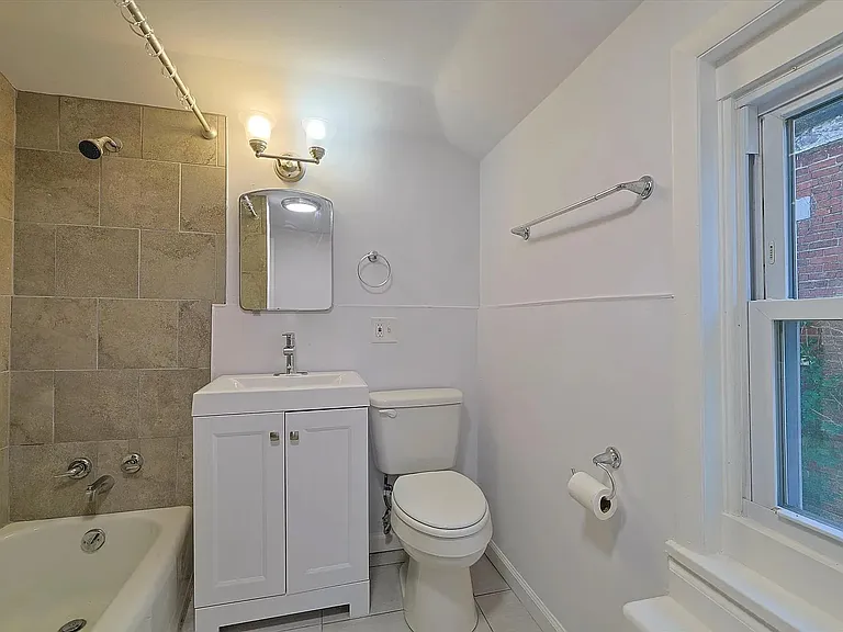 95 Delafield St #2 — Photo 8
