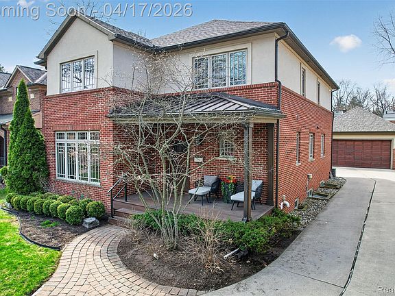2nd image of 1742 Latham Rd