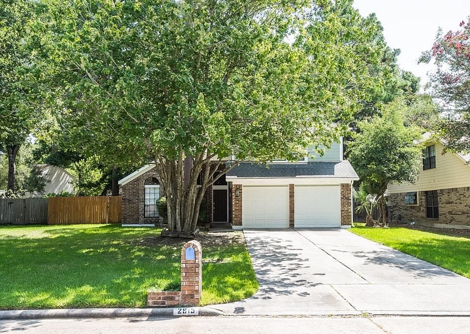 1st image of 2915 Park Garden Dr