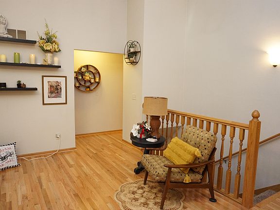 5th image of 5072 Park Valley Dr