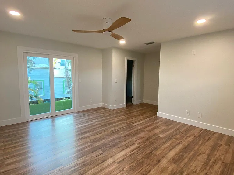 340 S Orlando Ave — Photo 6