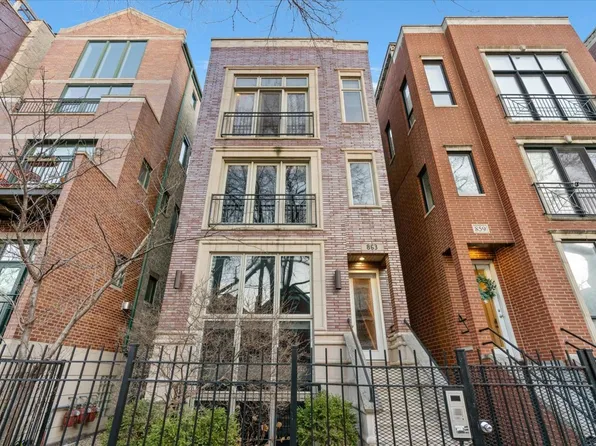 863 N Hermitage Ave #2, Chicago, IL 60622