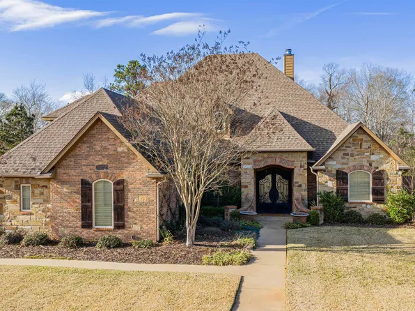 130 Ashbriar Ln, Longview, TX 75605