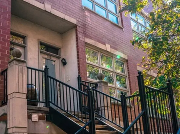 855 W Erie St #7, Chicago, IL 60642