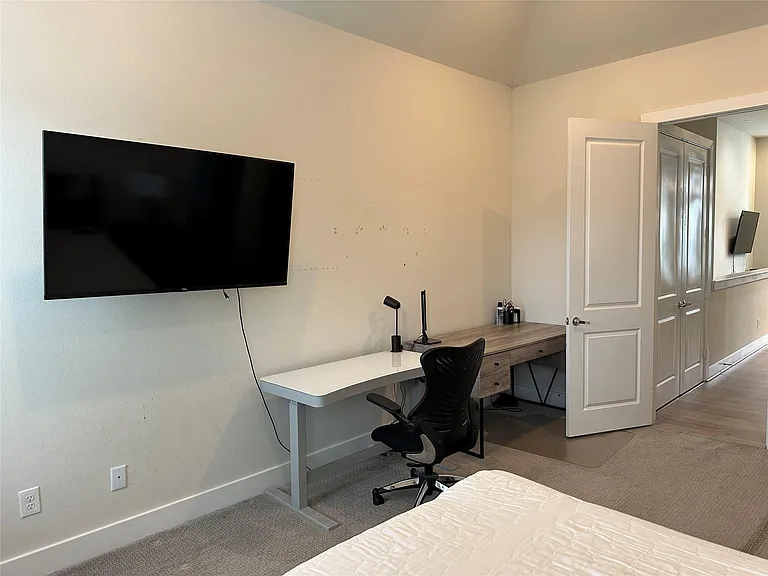 2616 Riverside Dr #B — Photo 12