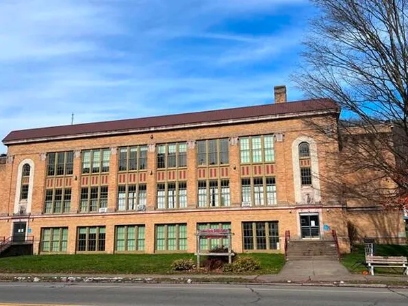 240 E 4th St, Emporium, PA 15834