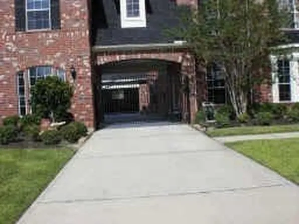 3882 Summer Manor Dr, League City, TX 77573