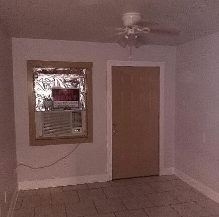 front room/den