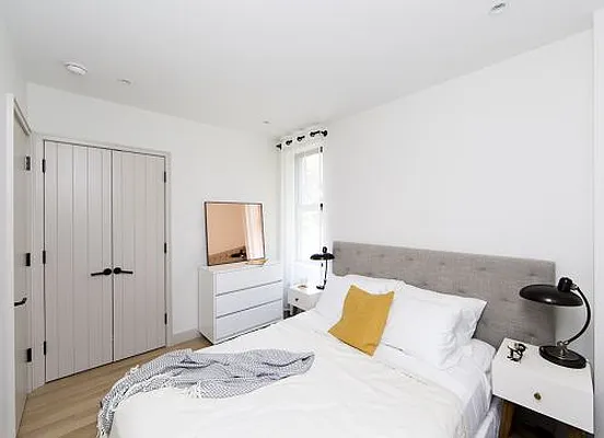 Rented by Icon Realty Management | media 17