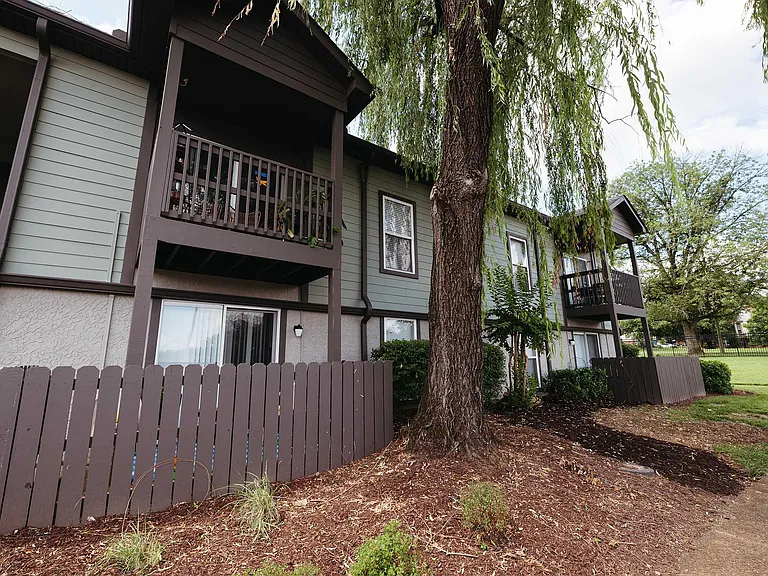 Chase Cove Apartments — Photo 28