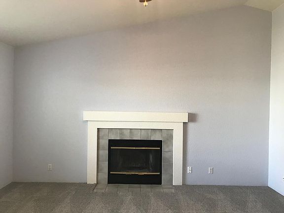 2nd image of 3648 Eagle Crest Cir