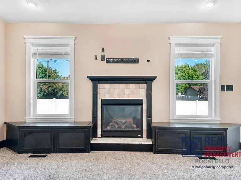 5215 Kymball Dr — Photo 12