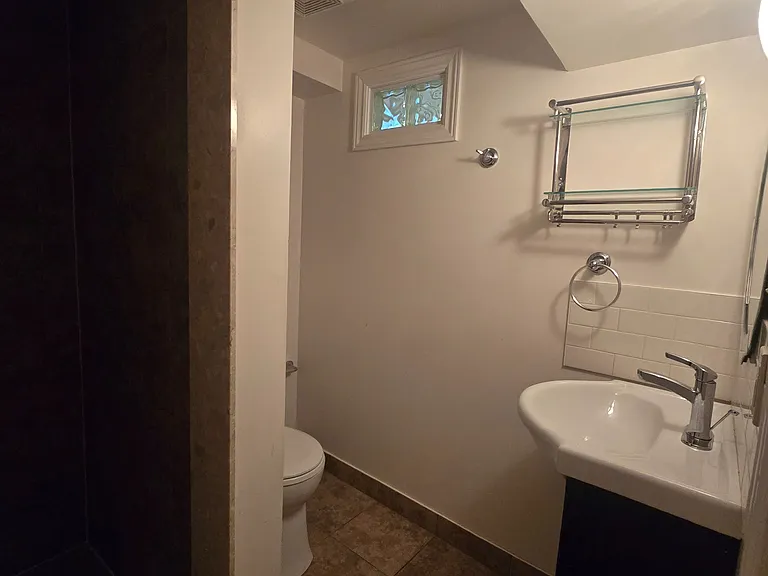 285 Fiona Ter #BASEMENT — Photo 14