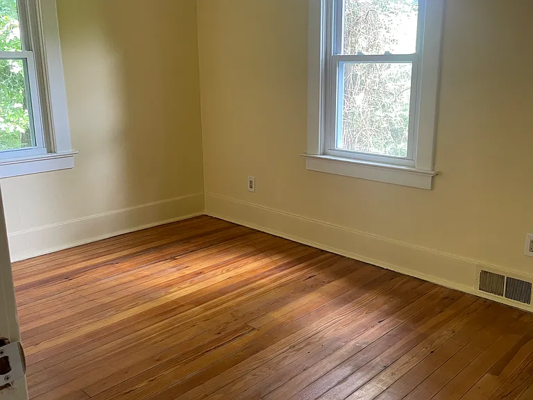 428 W Ingomar Rd — Photo 2