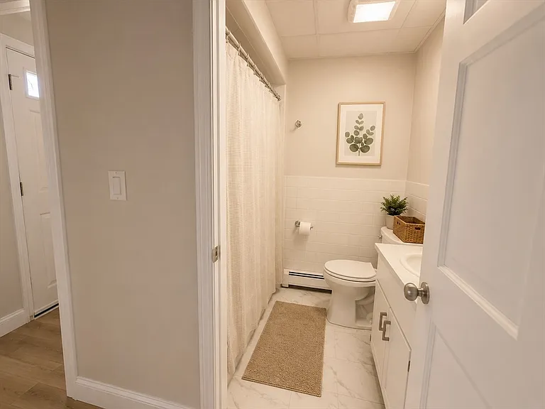568 Main St #1 — Photo 11