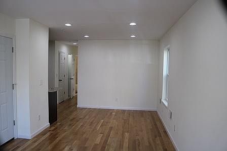 3rd image of 206 Woodward St #1
