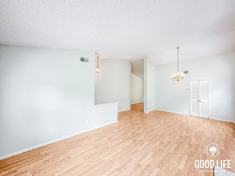 581 Canyon Dr — Photo 4