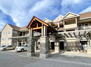 5 Anchorage Cres #102, Collingwood, ON L9Y 0Y6