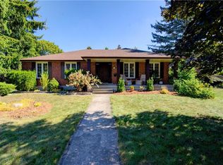 101 McCrae Pl, Waterloo, ON N2T1C6