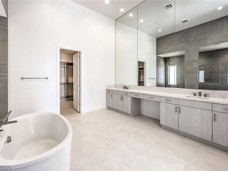 10864 Agate Cliffs Ave — Photo 15