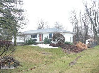 107 W Townline Rd, Lena, IL 61048