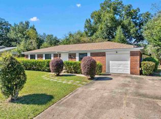 3135 Bent Oak Dr, Pensacola, FL 32526