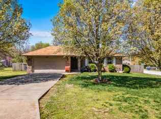 813 Daniel Ln, Willard, MO 65781