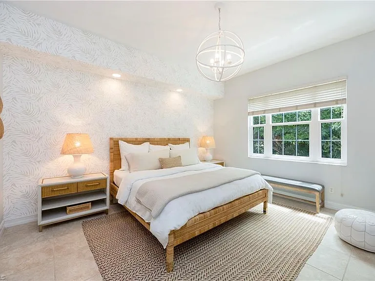 700 Bentwater Cir #104 — Photo 9