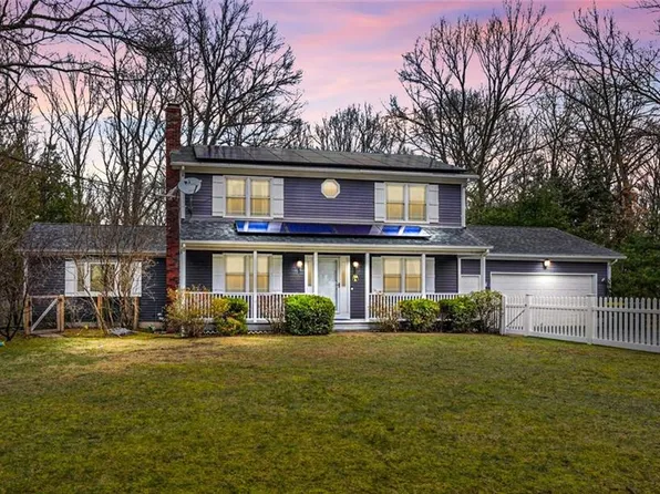 29 Forestwood Dr, Smithfield, RI 02917