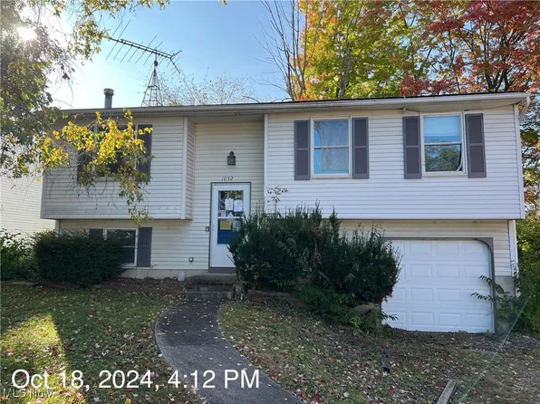 1052 Sunnywood Ln, Ravenna, OH 44266