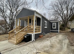 1120 E 84th Ter, Kansas City, MO 64131