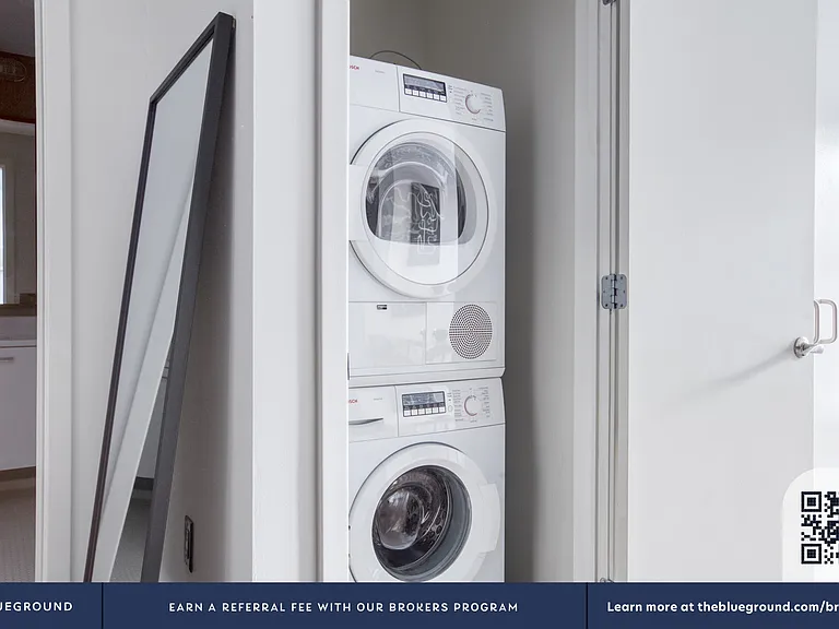 Washer/Dryer in Apartment