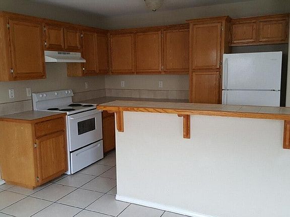2nd image of 3701 N Arroyo Park Ln APT 2