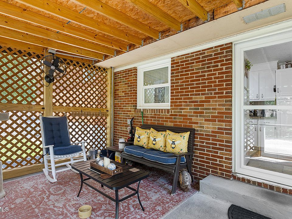 46th image of 441 Merriwood Dr