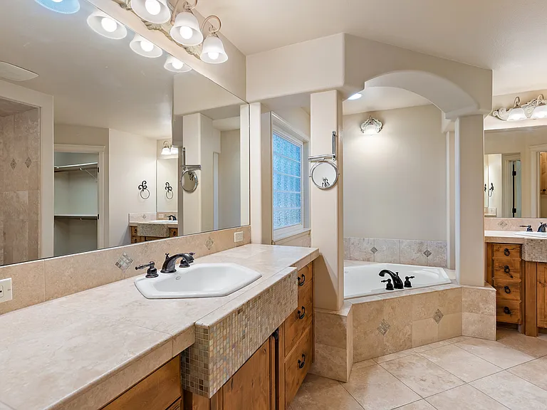 3234 N Nuova Ave — Photo 12