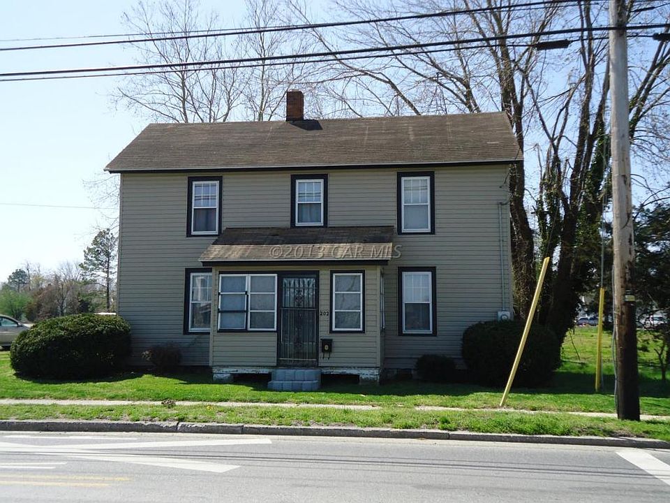 2nd image of 202 S Bay St