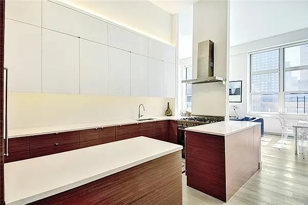 Rented by Compass | media 21