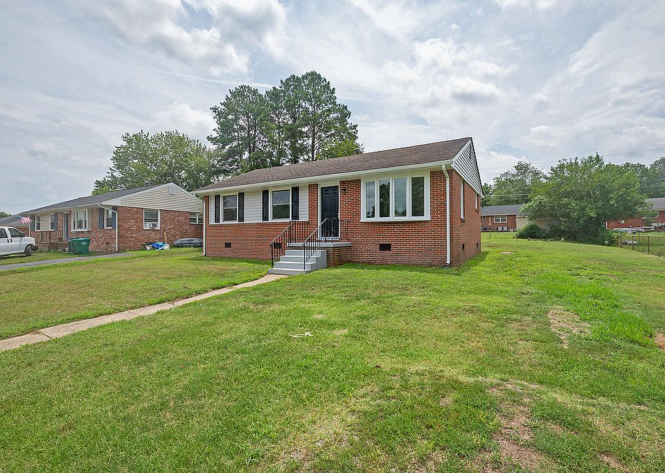 1st image of 8711 Lakefront Dr