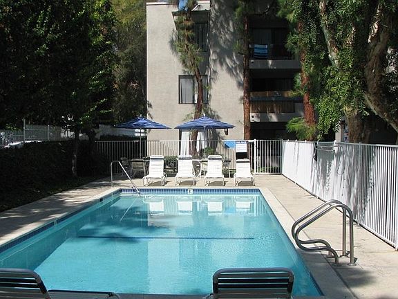 2nd image of 6722 Independence Ave APT 216