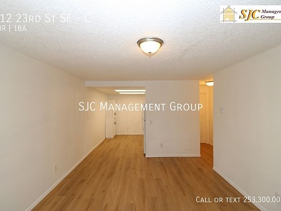 3rd image of 412 23rd St SE #C