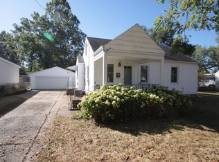 715 River Ln, Loves Park, IL 61111