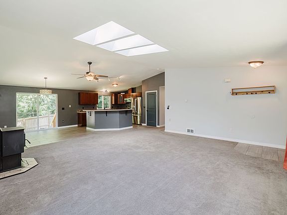 3rd image of 26670 Breidablik Pl NW