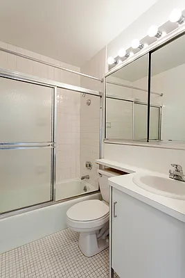 Rented by Mirador Real Estate | media 5