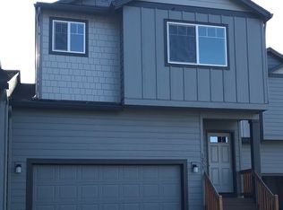 1235 SE Windsong Dr, Cascade Locks, OR 97014