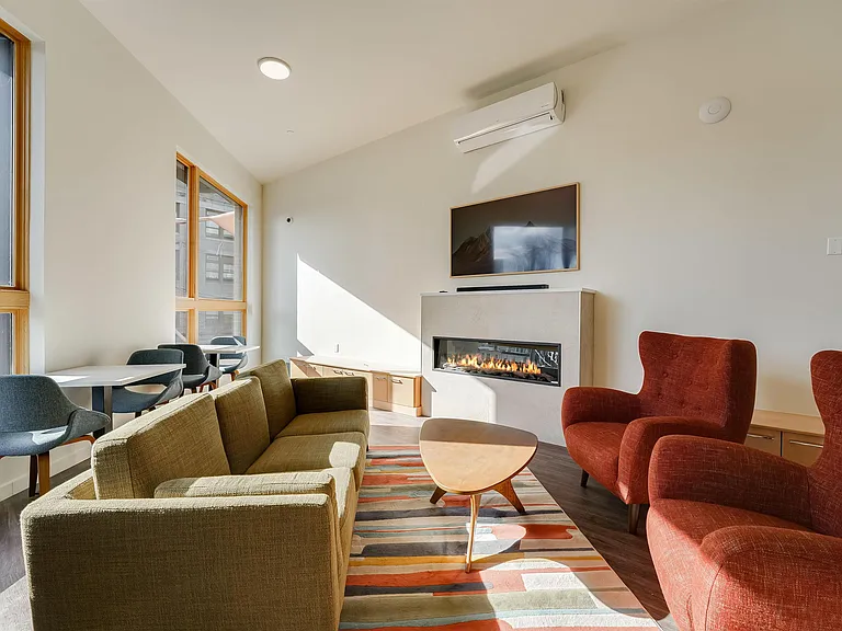 333 Newark Ave #501 — Photo 4