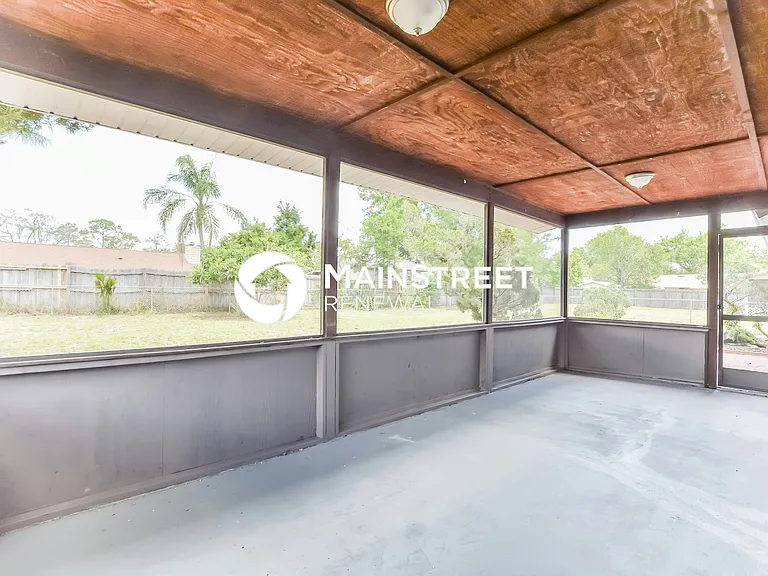 Screen Porch